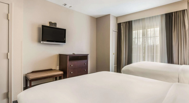 Четырёхместный люкс Comfort Inn & Suites Fairburn - Atlanta Southwest
