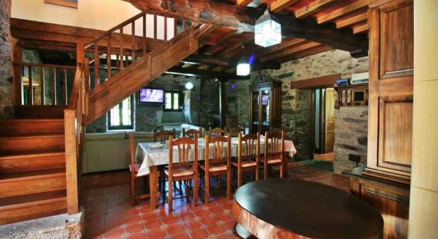 Casona de Lubre, Забронировать Отель Бергондо 