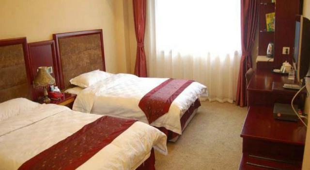 Junjia Express, Book Hotel Hoteller i Jincheng med parkering, Parkering