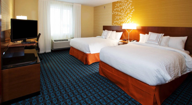 Четырёхместный номер Standard Fairfield Inn & Suites by Marriott Wentzville