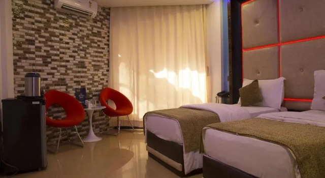 Hotel Jazira, Buchen Sie Hotel Daman Gujarat