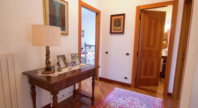 Luxurious Villa in Montelupone With Private Swimming Pool, Book Villa Montelupone Marche