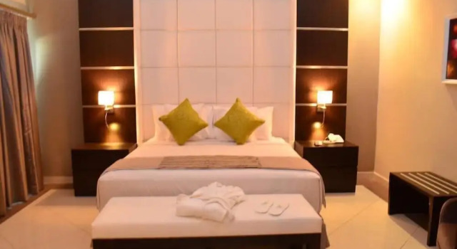 Hotel Seasons and Spa
