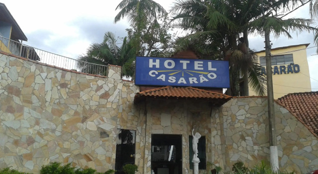 Pousada Hotel Casarão SerraNegra, Забронировать Отель Отели Серра-Негра с парковкой, рядом с Serra Negra Bus Station, Парковка