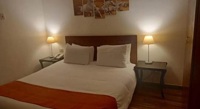 Полулюкс Deluxe Golden Carven Hotel