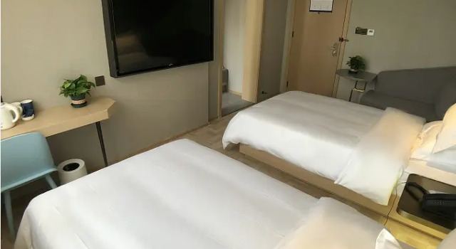 Люкс Starway Hotel Qingju Yancheng Railway Station