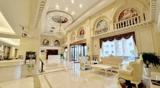 Vienna International Hotel (Pinghu Zhangjiang Science and Technology Park), Prenota Hotel Hotel a Jiaxing con parcheggio, Parcheggio