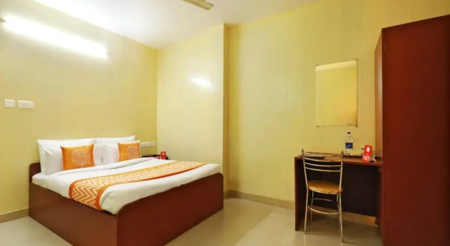 OYO 6725 Palm Inn