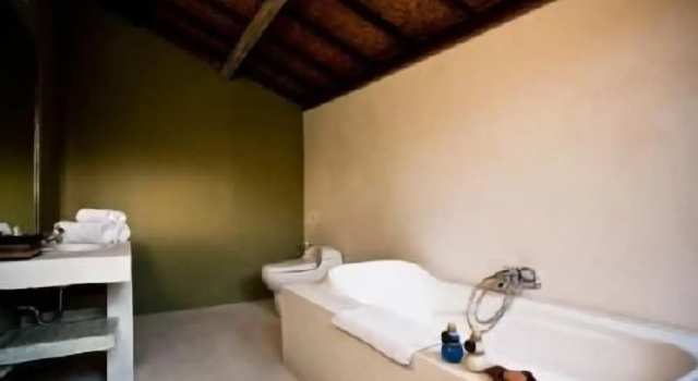 Номер Deluxe D Tunjung Resort & Spa