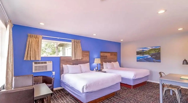 Четырёхместный номер Standard Coyote Mountain Lodge