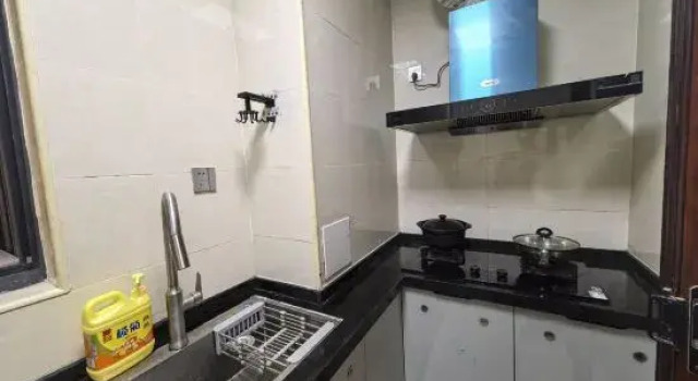 Люкс с 2 комнатами с балконом Ludao Designer Hostel (Provincial Museum & Riyue Square Duty Free Shop)