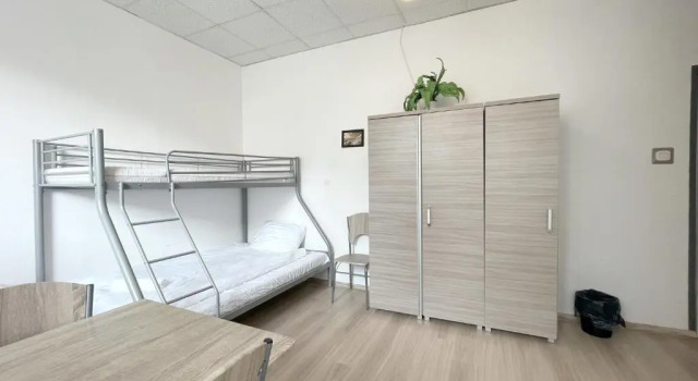 Кровать в общем номере Hostel Keja
