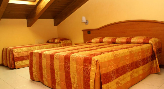 Четырёхместный номер Standard Vald Hotel