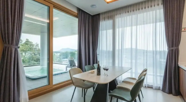 Двухместный номер Deluxe Dongho Beach Hotel