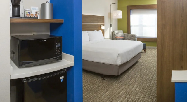 Двухместный люкс Holiday Inn Express Hotel & Suites White River Junction by IHG