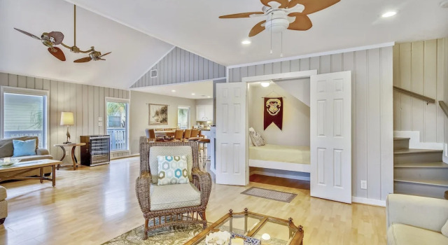 The Blue Pearl 5 Bedroom Home