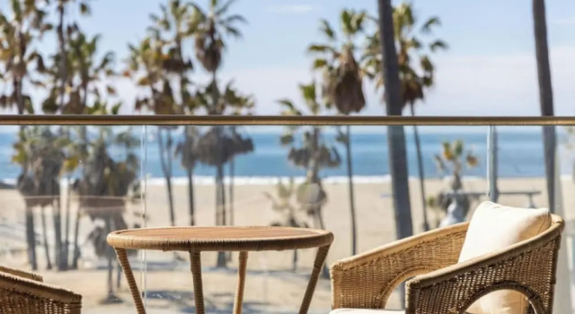 Коттедж The Santa Monica Sunset - Beachfront Luxury