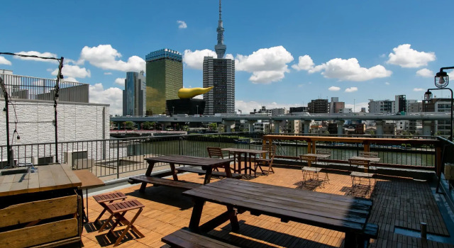 Кровать в общем номере Hostel Chapter Two Tokyo