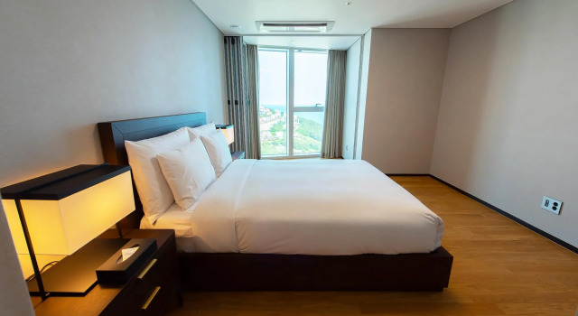 SPECIAL AROUND SUITE (78E/80D Type)