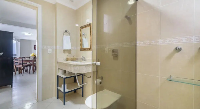 Апартаменты 2BR Seafront apt W/garage in BC Nvi501