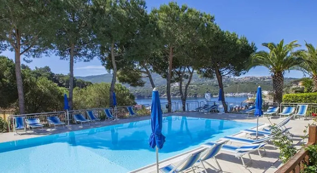 Il Porto Bilocale 13, Rezervovat Hotel Hotely v Elba s parkováním, Parkování