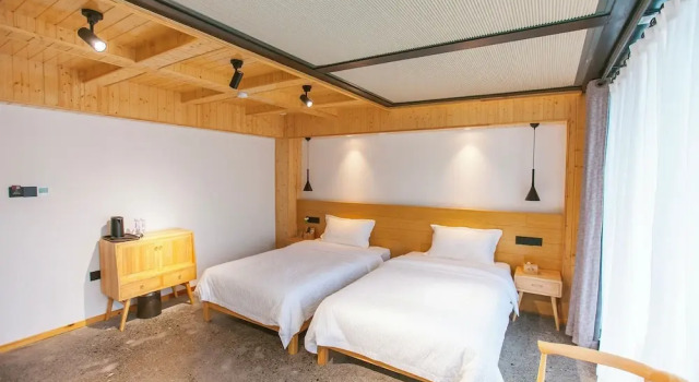 Двухместный номер Comfort с видом на горы Tianmen Boutique Hotel-Free pickup from Tianmenshan-English services-Near the Tianmen Cableway