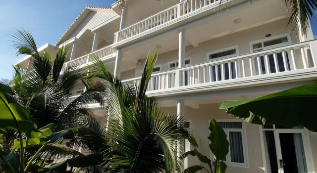 Номер Deluxe с балконом и с видом на сад Saigon Emerald Beach Resort