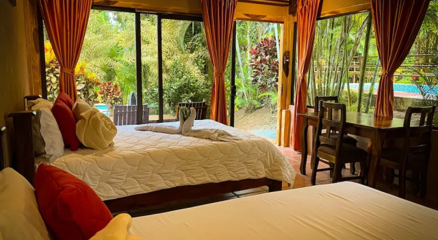 Номер Standard Hotel Heliconias Nature Inn & Hot Springs