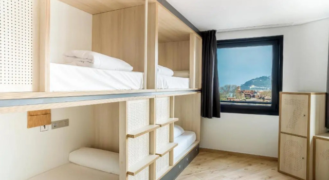 Кровать в общем номере (женский номер) Cats Hostel San Sebastian