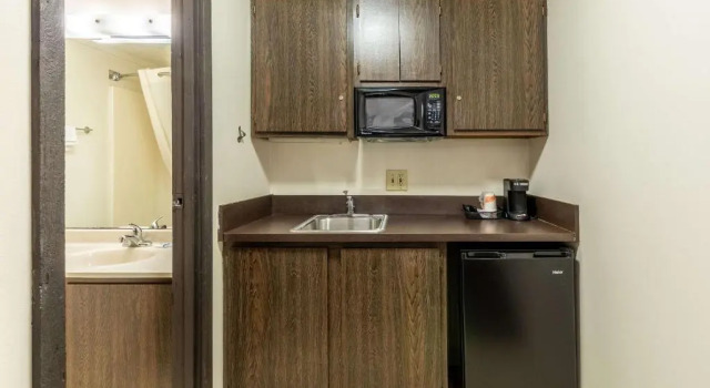 Четырёхместный люкс Value Inn Kenosha I-94 - Exit 344