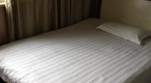 Taizhou Jiangyan Xinrong Hotel, Book Hotel Jiangyan Jiangsu