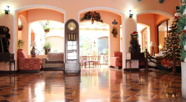 Hotel Pensión Bonifaz, Varaa Hotelli Quetzaltenango Guatemala