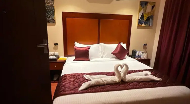 Апартаменты Deluxe Park Avenue Hotel