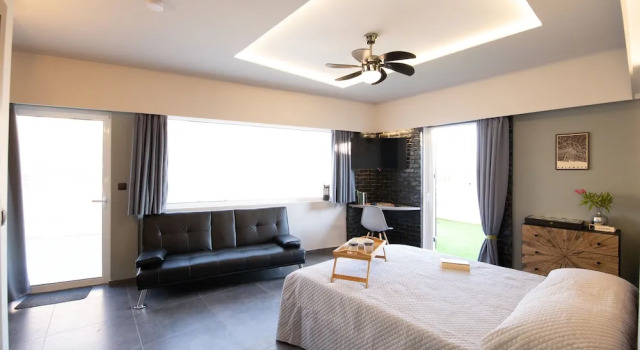 Central Cozy Penthouse fully equipped, big terrace, Забронировать Апартаменты/квартира Апартаменты периферийной единицы Мессения, Апартаменты/квартира
