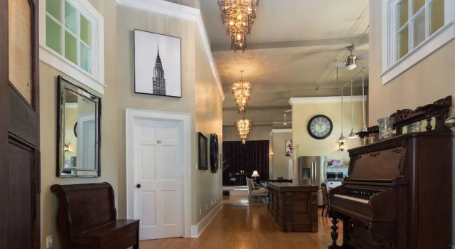 Green Door B&B Brockville, Varaa Bed and Breakfast  