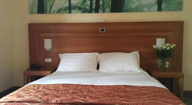 Полулюкс Deluxe Hotel Langhe & Monferrato
