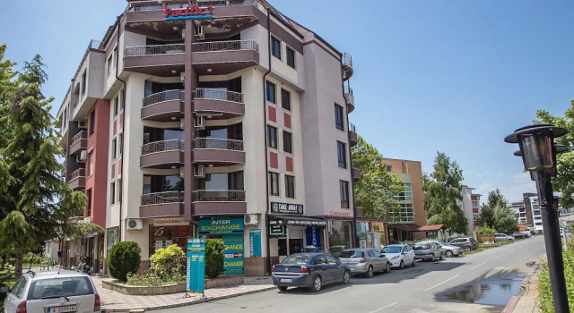 FM Premium 1-BDR Apartment with Terrace-Pacific