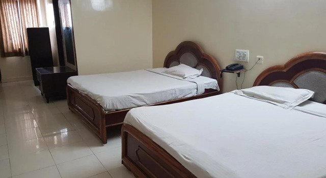 OYO 43619 Sahasra Residency, Rezerwuj Hotel Kukatpalli 