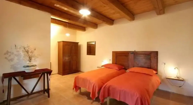 Girfalco - Country House - Bed&Breakfast, Rezervovat Hotel Urbino 