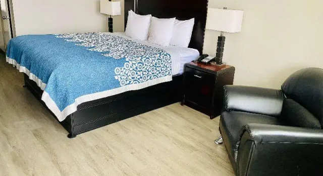 Номер Standard Days Inn by Wyndham Ardmore