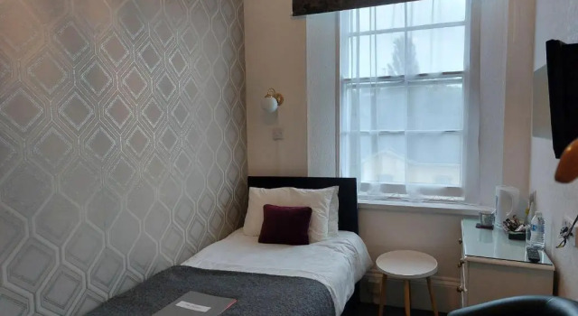 Standard quarto The Patricia