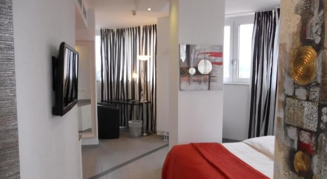 Turmhotel Rhein-Main - klimatisierte Apartments, Забронировать Апартаменты/квартира Отели Драйайх с парковкой, Парковка