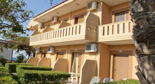 Lappa Hotel