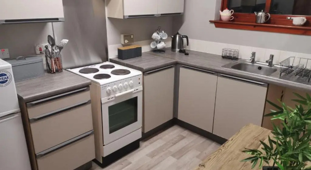 2 Raasay Court, Забронировать Отель Отели Острова Ская с парковкой, Парковка