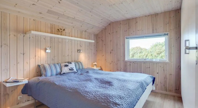 "Gjurcin" - 500m from the sea in NW Jutland, Забронировать Отель Лёккен 