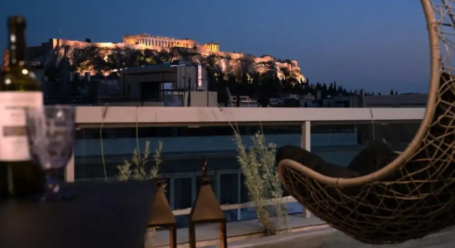 Апартаменты с балконом и с видом на город Athens Center Boutique Suites