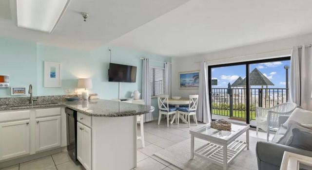 Люкс Tropical Suites at Sunglow Resort