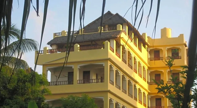 Msafini MangoTop Roof Hotel, Rezerwuj Hotel Hotele w Coast Region ze śniadaniem, Śniadanie