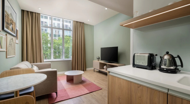 Апартаменты The Lincoln Suites