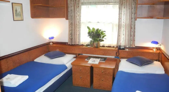 Admiral Botel, Book Hotel Hoteller i Prague 05 med parkering, Parkering